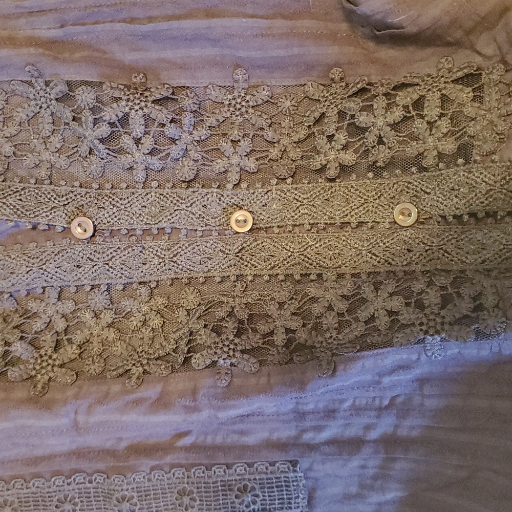 NWOT Elegant Navy Blue Lace Trim Blouse Medium - Picture 5 of 10